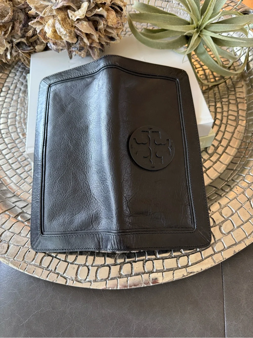 TORY BURCH SUKI REVA BLACK LEATHER FOLD OVER CLUTH